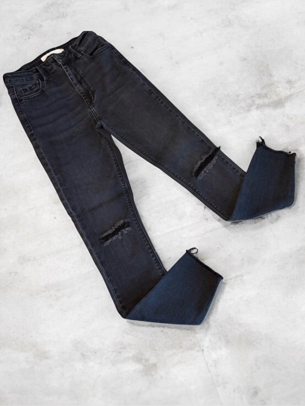 Hidden Black Distressed Jeans